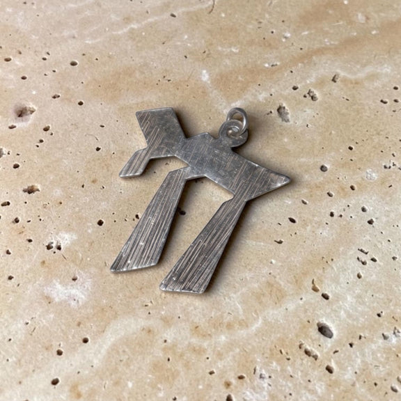 Pre-loved sterling silver Chai pendant – photo 6