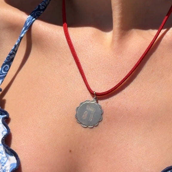 Pre-loved sterling silver medallion pendant with engraved Hebrew letter Heh – photo 2