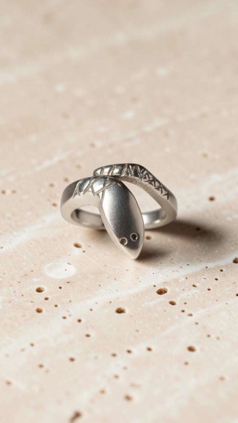 Pre-loved sterling silver bold snake ring – photo 2