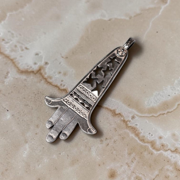 Pre-loved sterling silver Hamsa pendant – photo 2