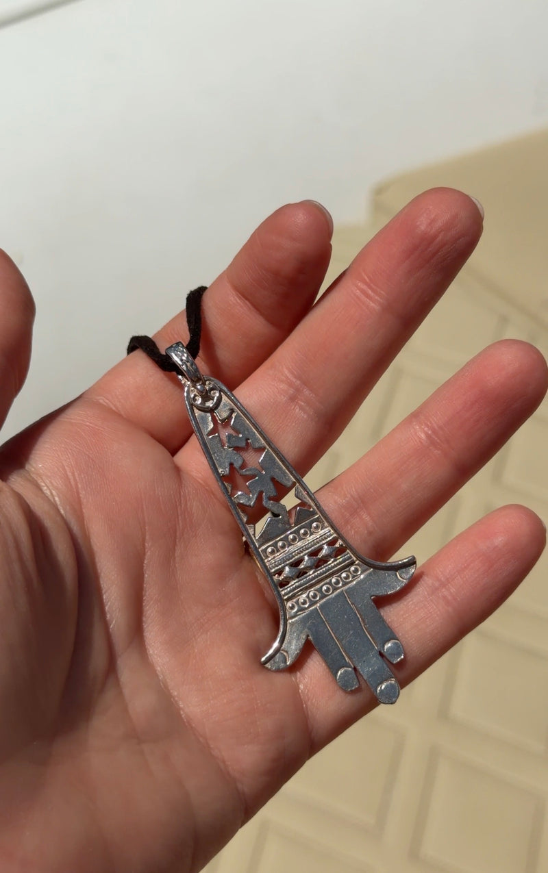 Pre-loved sterling silver Hamsa pendant – photo 4