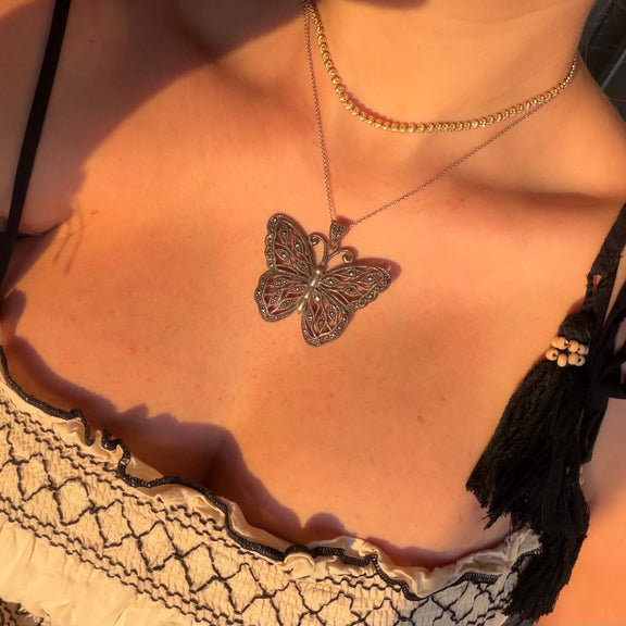 Pre-loved sterling silver filigree butterfly pendant with marcasite stones – photo 3